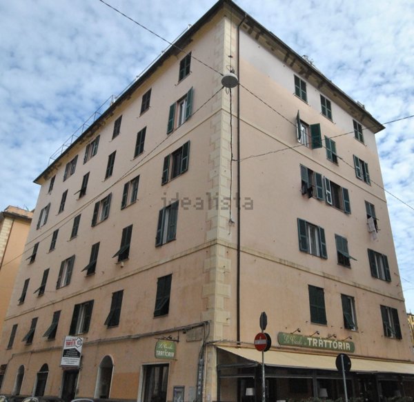 appartamento in vendita a Genova in zona Foce