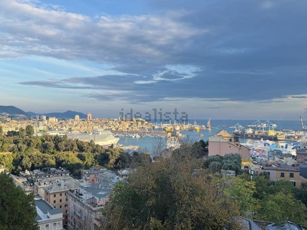 appartamento in vendita a Genova in zona DiNegro