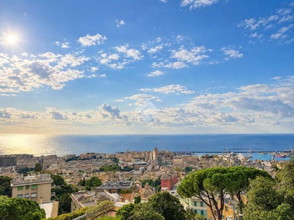 appartamento in vendita a Genova in zona Castelletto