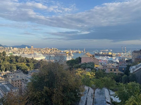 appartamento in vendita a Genova in zona DiNegro