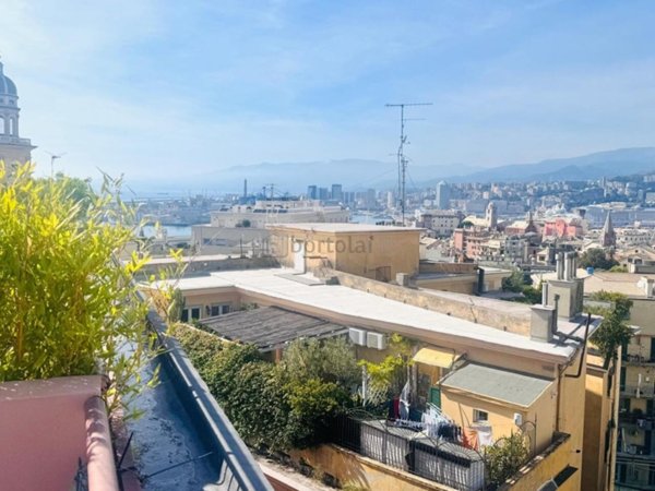 appartamento in vendita a Genova in zona Carignano