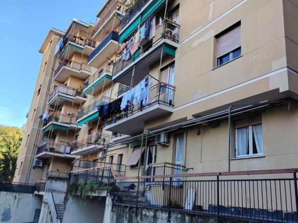appartamento in vendita a Genova in zona Bolzaneto
