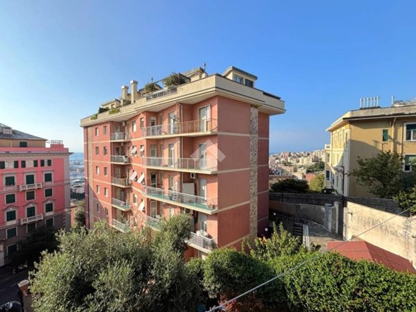 appartamento in vendita a Genova in zona Oregina