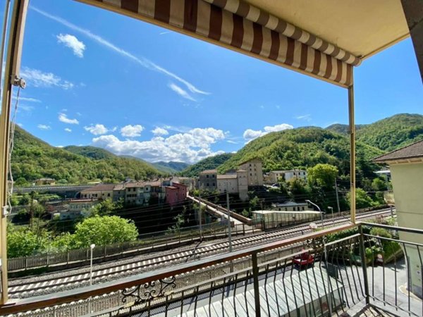 appartamento in vendita ad Isola del Cantone