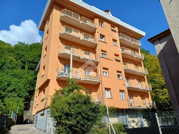 appartamento in vendita ad Isola del Cantone