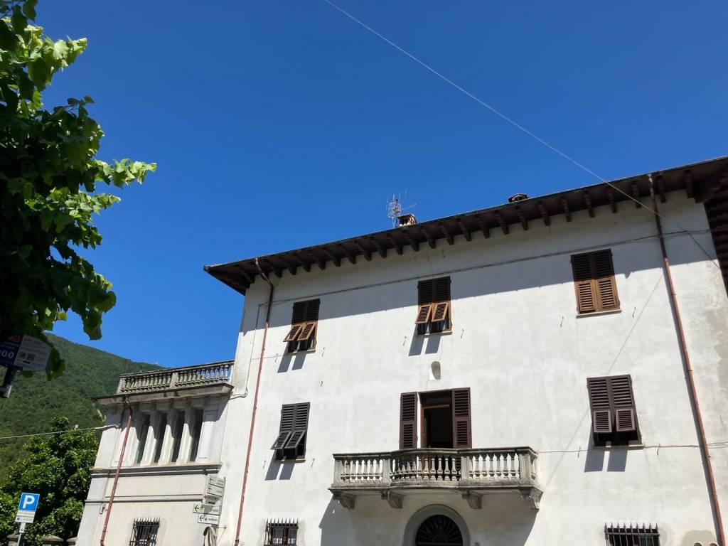 appartamento in vendita ad Isola del Cantone