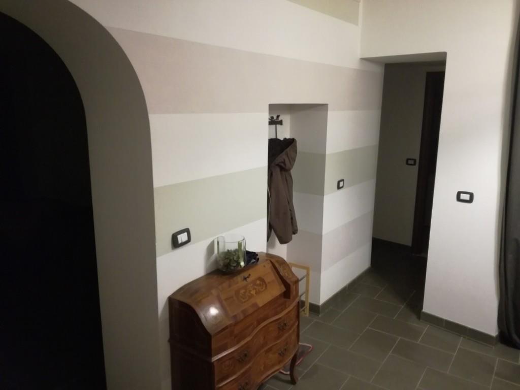 casa indipendente in vendita ad Isola del Cantone