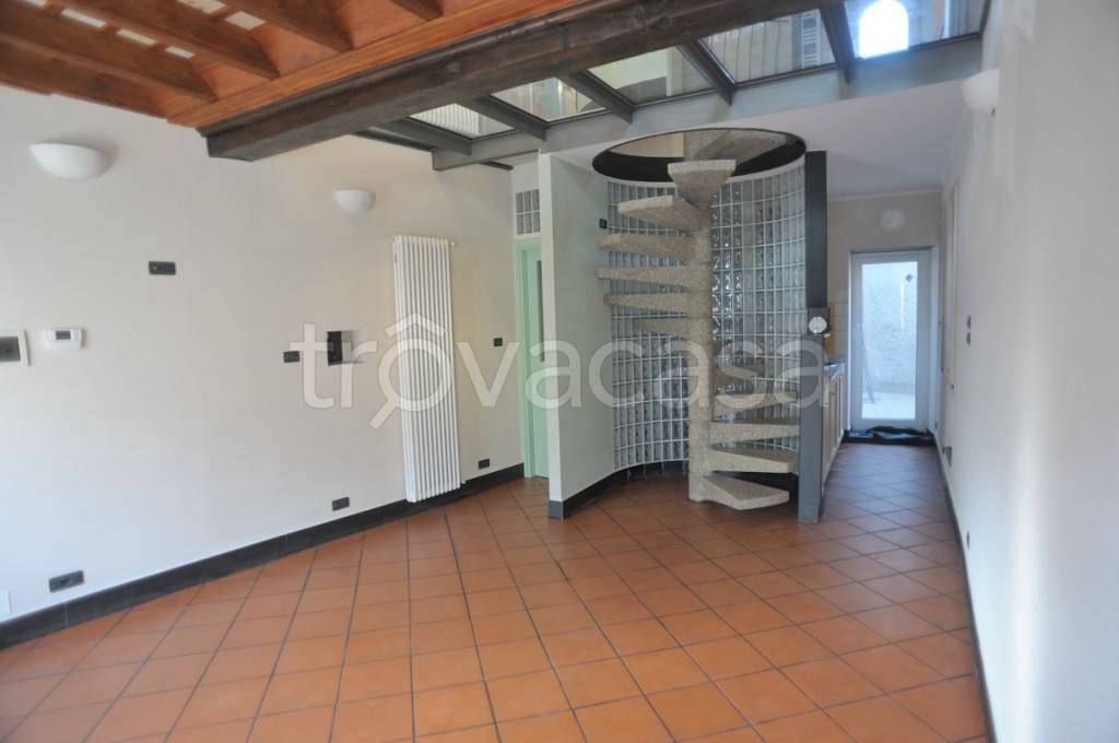 casa indipendente in vendita ad Isola del Cantone in zona Prarolo