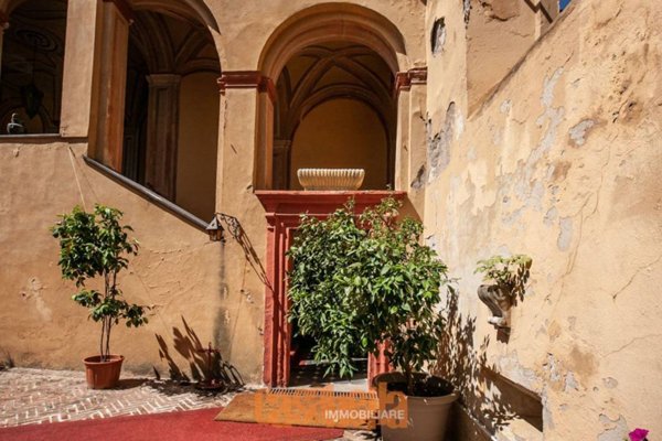 villa in vendita ad Isola del Cantone