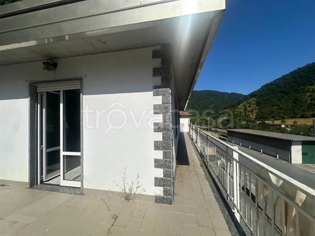 appartamento in vendita ad Isola del Cantone