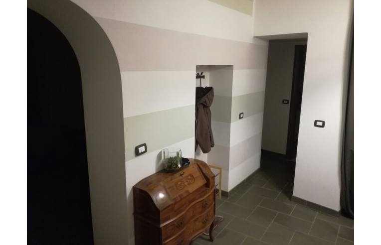 casa indipendente in vendita ad Isola del Cantone