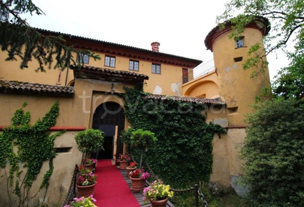 casa indipendente in vendita ad Isola del Cantone