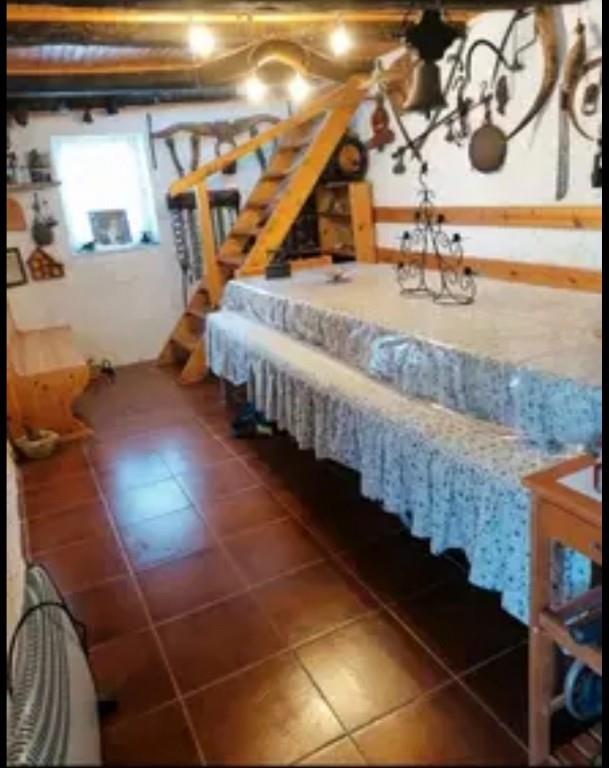 appartamento in vendita ad Isola del Cantone in zona Marmassana