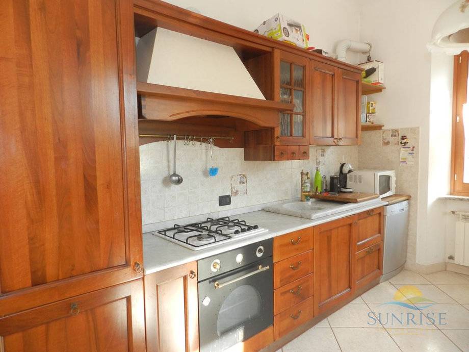 appartamento in vendita ad Isola del Cantone in zona Vobbietta