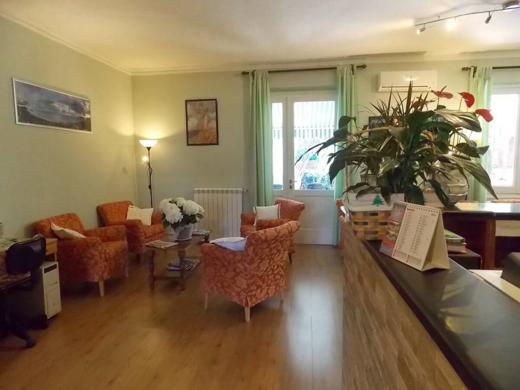 intera palazzina in vendita a Lavagna