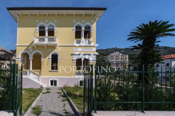 casa indipendente in vendita a Lavagna
