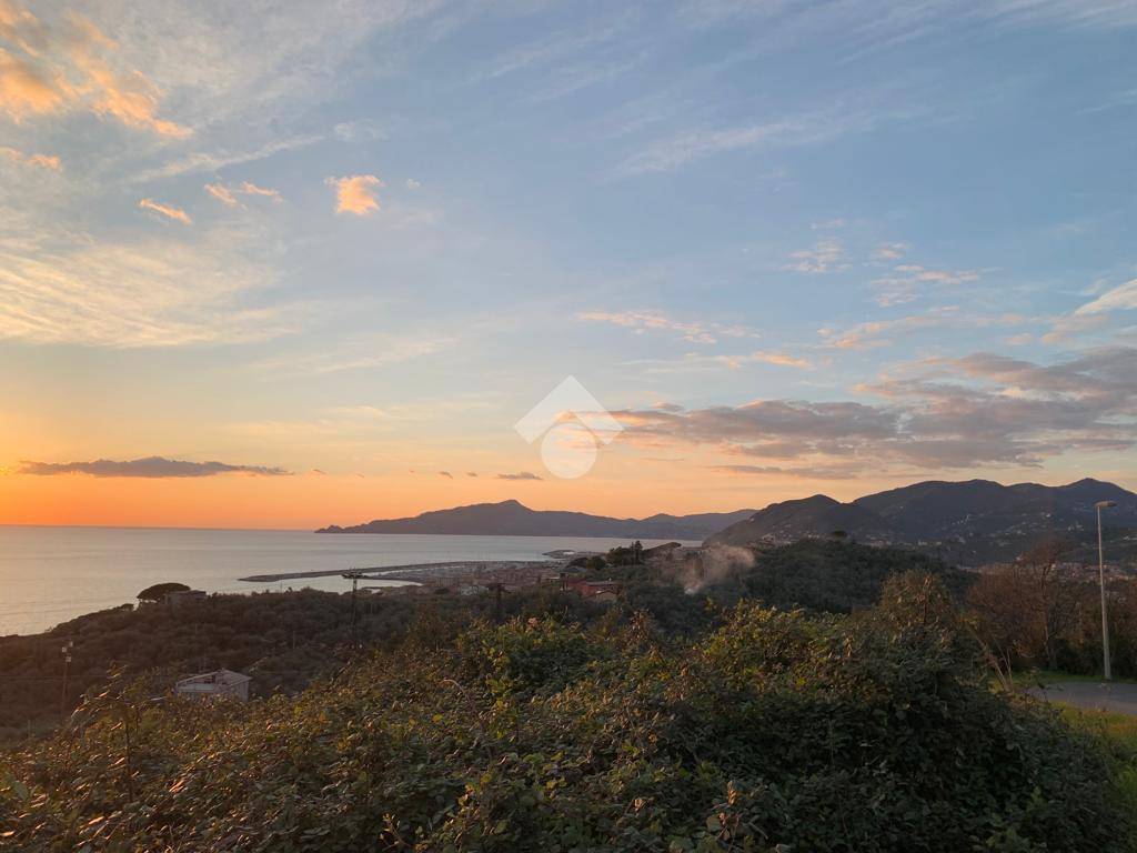 casa indipendente in vendita a Lavagna