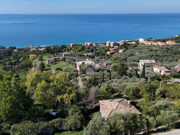 casa indipendente in vendita a Lavagna