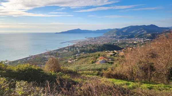 quadrivano in vendita a Lavagna