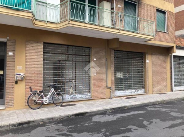 locale commerciale in vendita a Lavagna