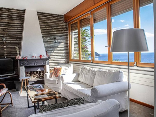 casa indipendente in vendita a Lavagna
