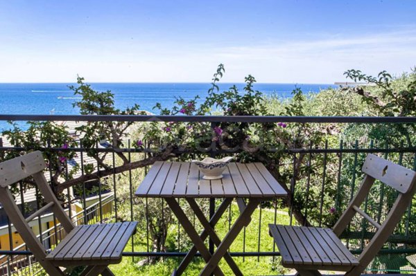 casa indipendente in vendita a Lavagna