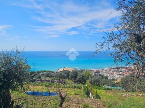 terreno agricolo in vendita a Lavagna