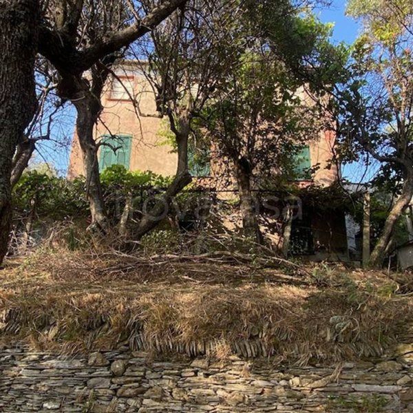 casa indipendente in vendita a Lavagna