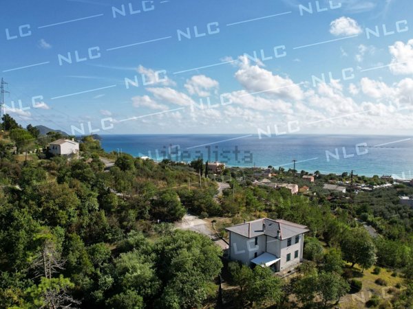 casa indipendente in vendita a Lavagna