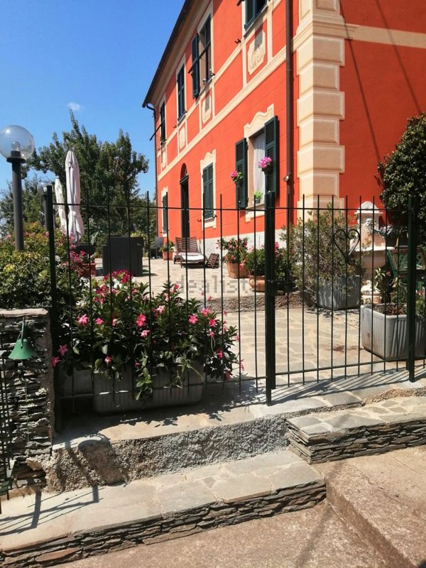 casa indipendente in vendita a Lavagna