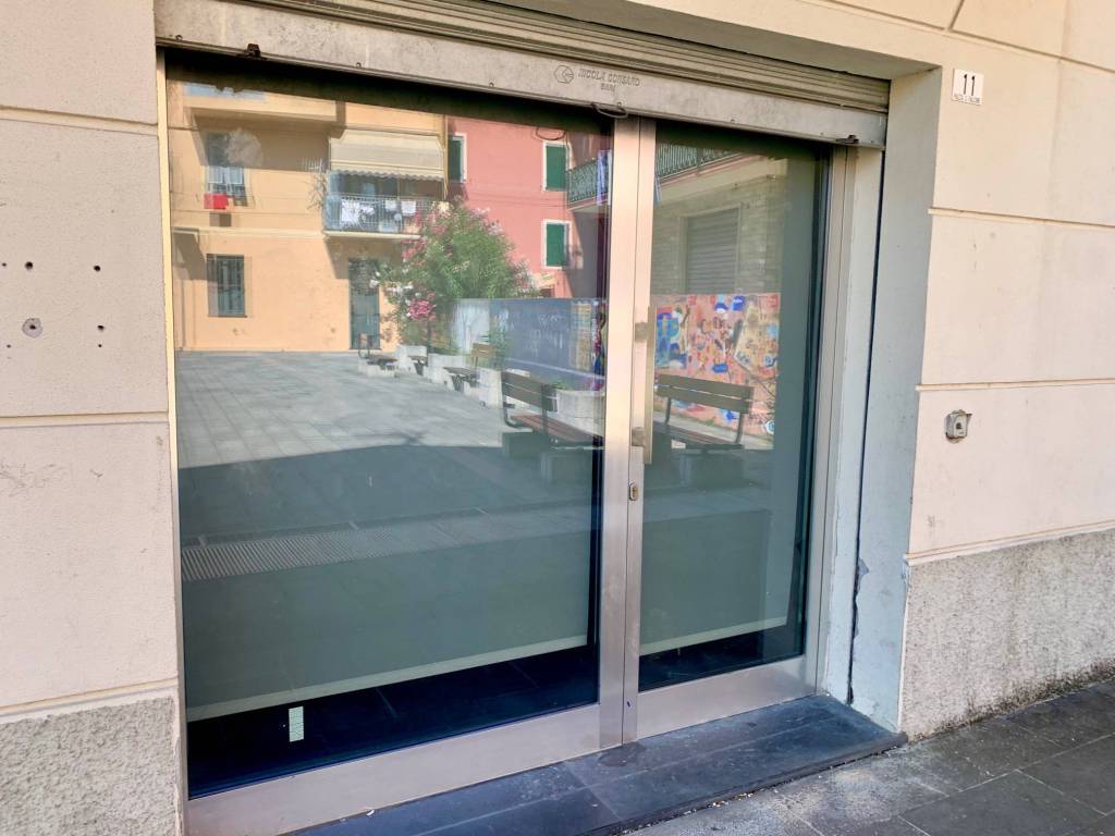 negozio in vendita a Lavagna