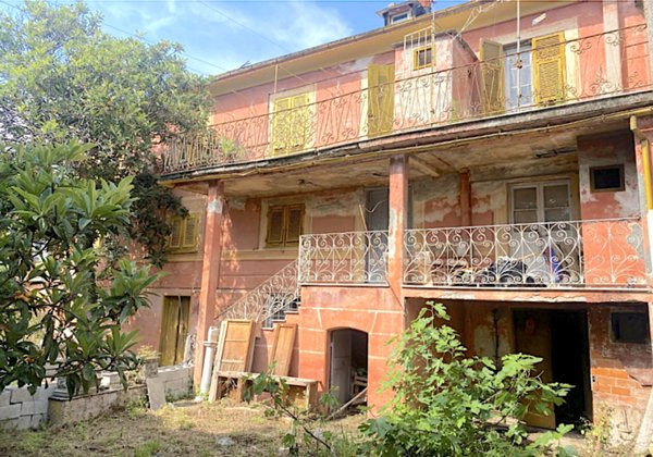 casa indipendente in vendita a Lavagna