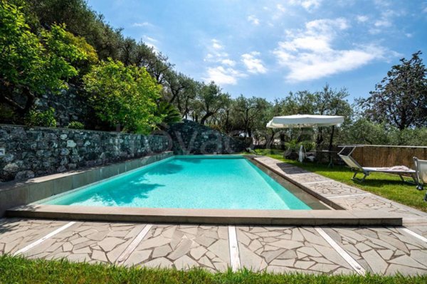 casa indipendente in vendita a Lavagna