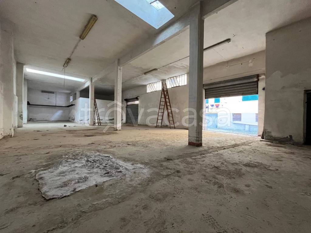 negozio in vendita a Lavagna