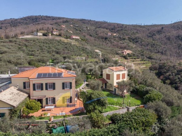 casa indipendente in vendita a Lavagna