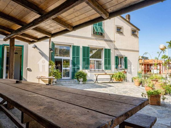 casa indipendente in vendita a Lavagna