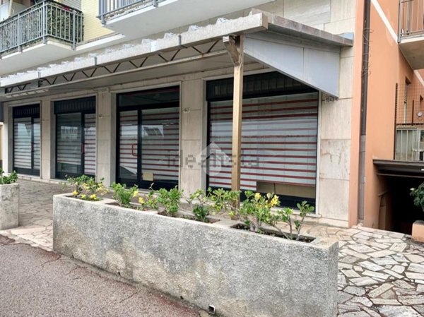 negozio in vendita a Lavagna