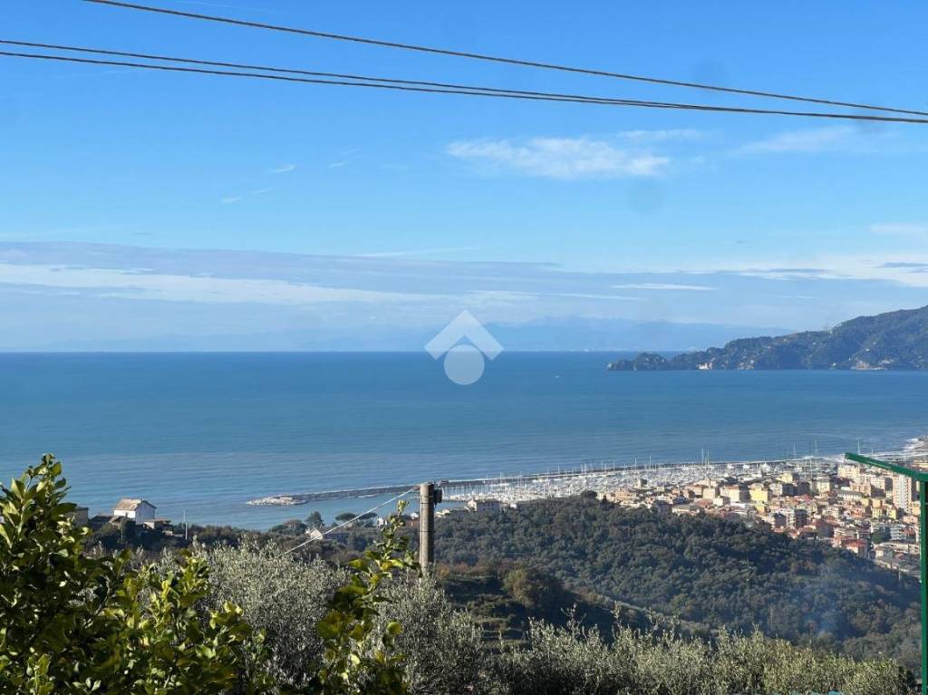 appartamento in vendita a Lavagna