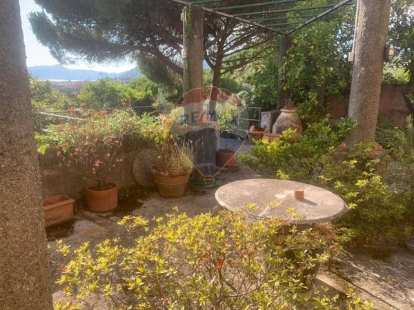 casa indipendente in vendita a Lavagna