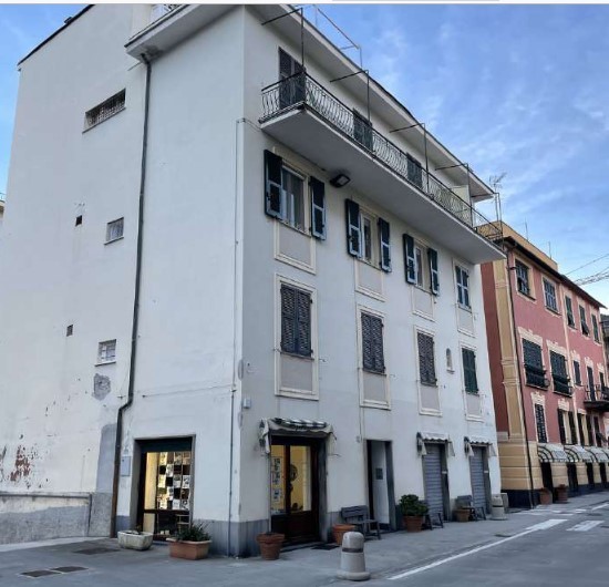 locale commerciale in vendita a Lavagna