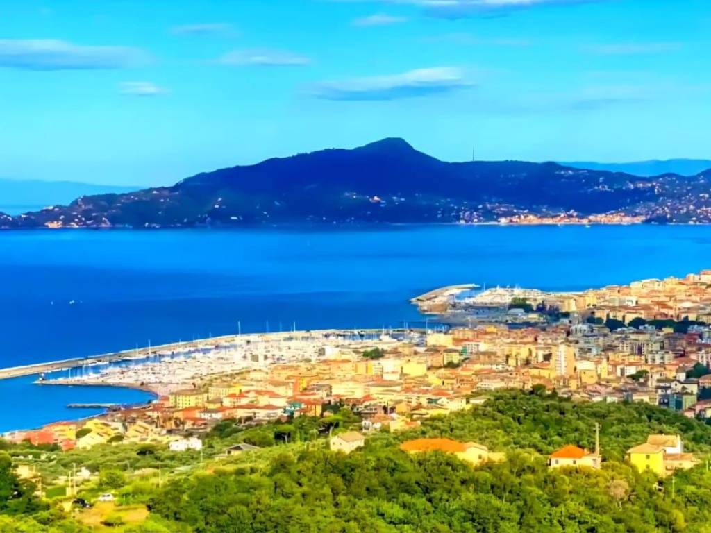 appartamento in vendita a Lavagna