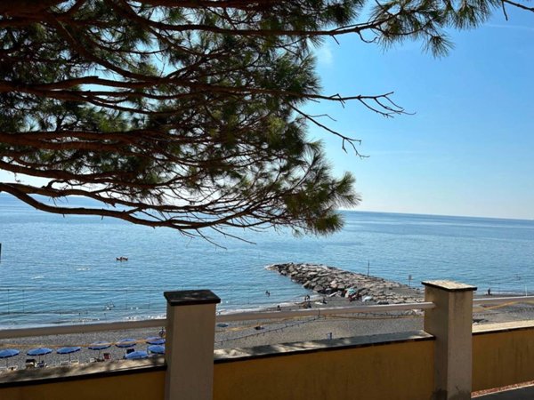 casa indipendente in vendita a Lavagna