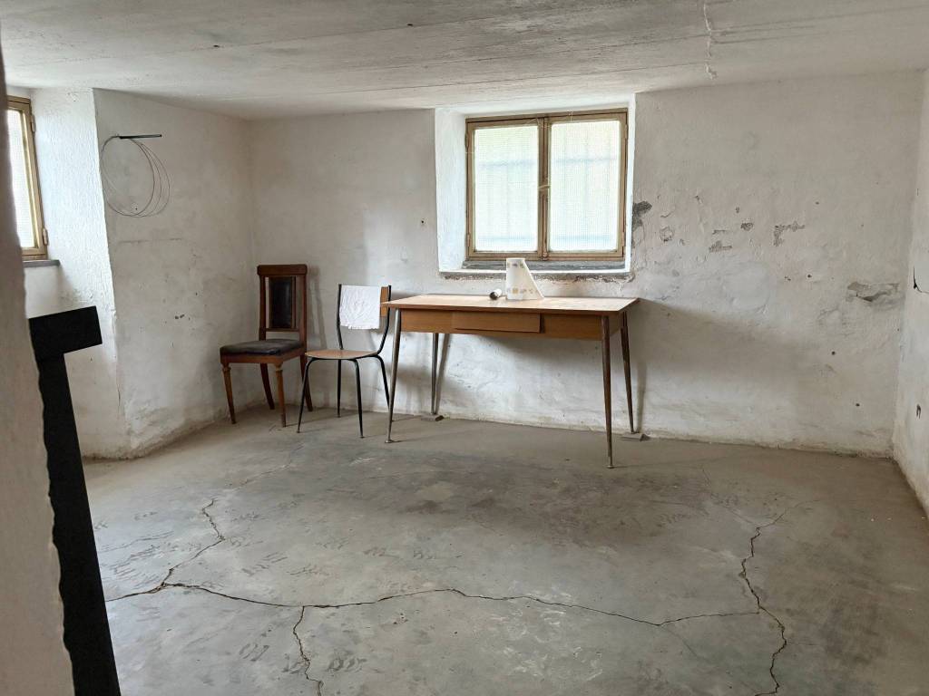 locale commerciale in vendita a Lavagna