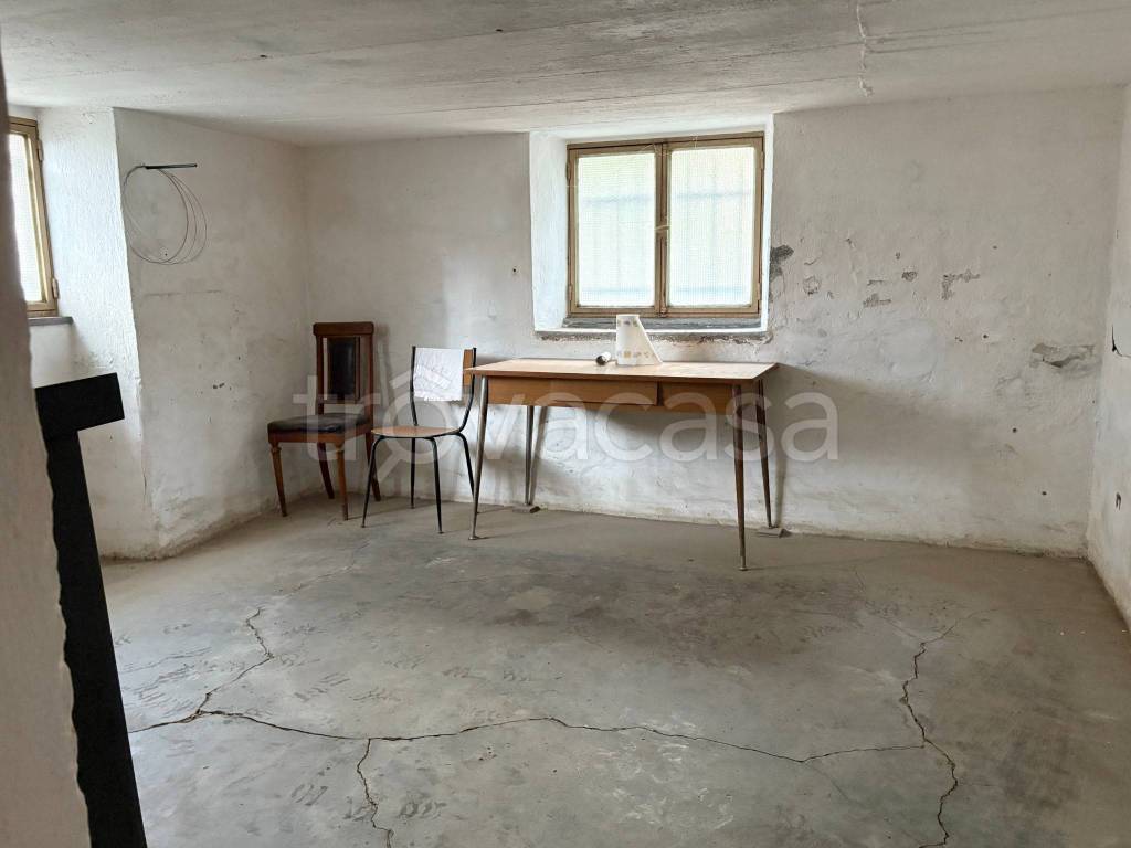 locale commerciale in vendita a Lavagna