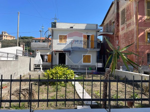 casa indipendente in vendita a Lavagna