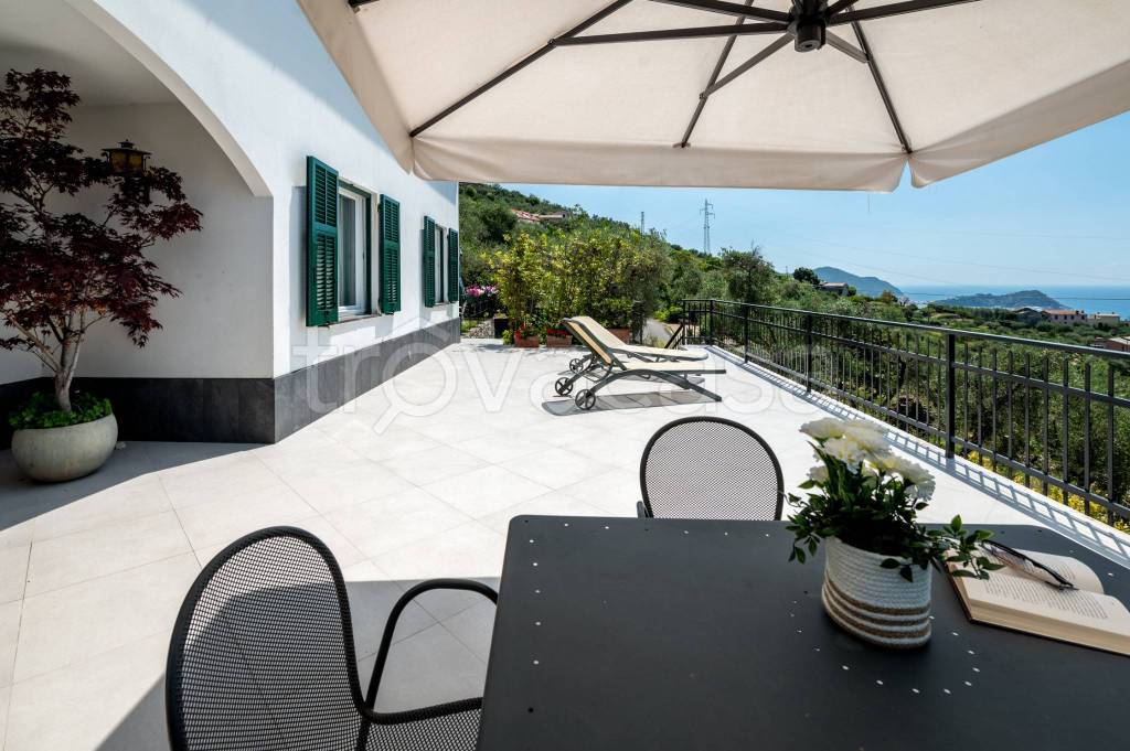 casa indipendente in vendita a Lavagna