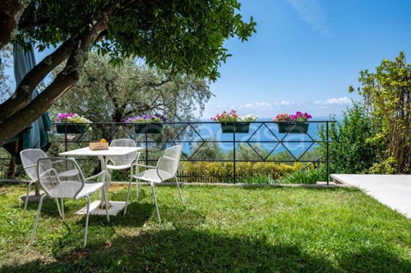 casa indipendente in vendita a Lavagna