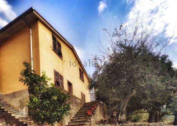 casa indipendente in vendita a Lavagna