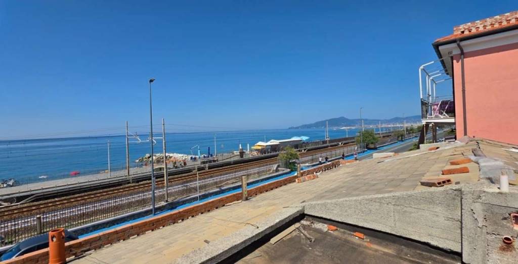 casa semindipendente in vendita a Lavagna