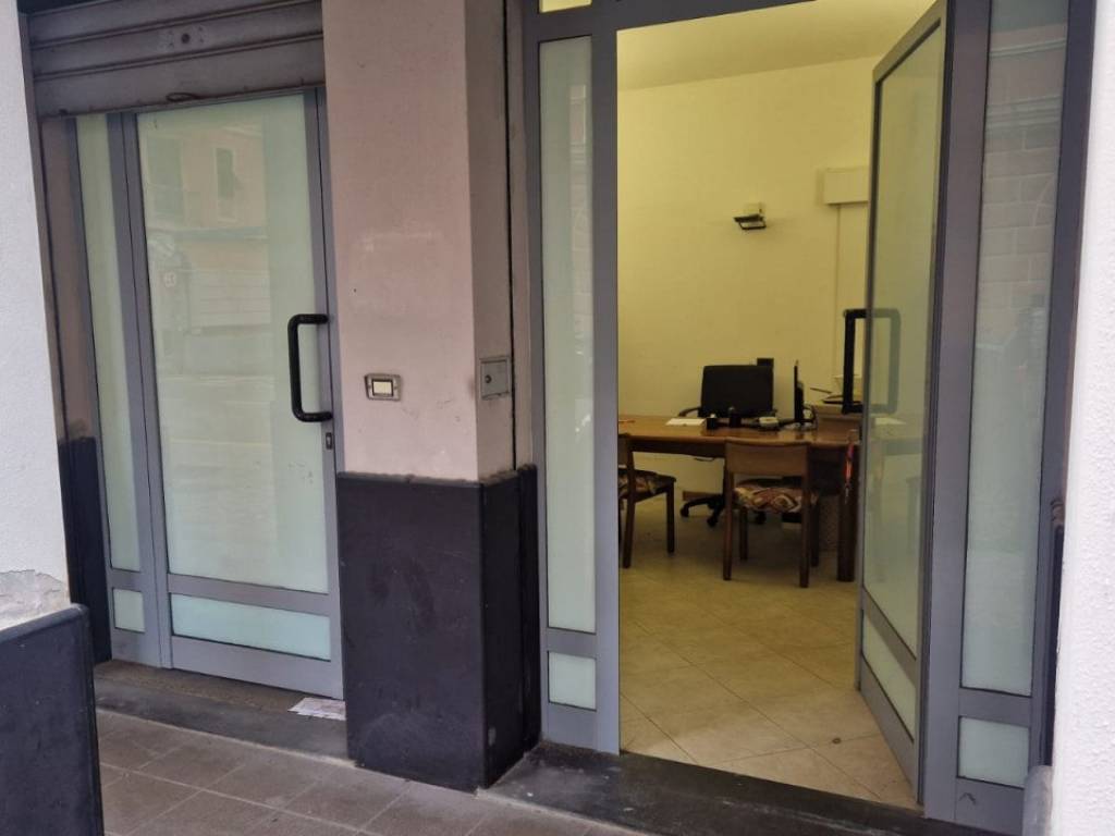 negozio in vendita a Lavagna